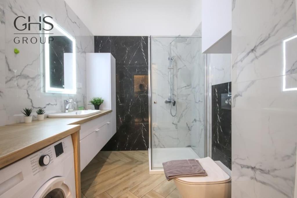 Piekny Apartament W Zabytkowej Kamienicy Cracóvia Exterior foto